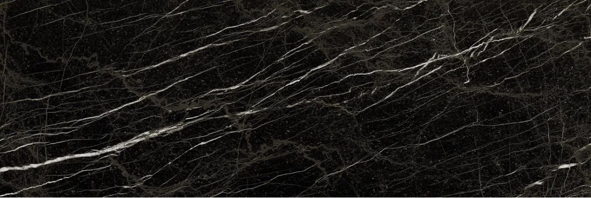 672 Amina Black 29,5х89,5