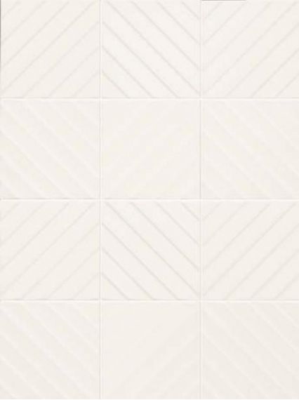 E062 4D Diagonal White 20х20