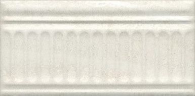 Kerama Marazzi 19046/3F Плитка Бордюр Олимпия бежевый светлый 20х9,9