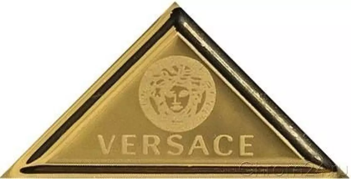 0068970 TRIANG.MEDUS.GOLD PVD 8,7x4,5