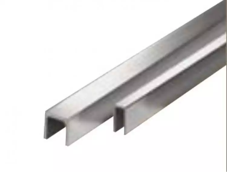114606 PROFILO METAL ACCIAIO 0,5X79
