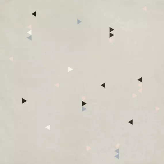 4100519 Triangles 15x15