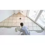 Почему плитка имеет изгиб по центру?